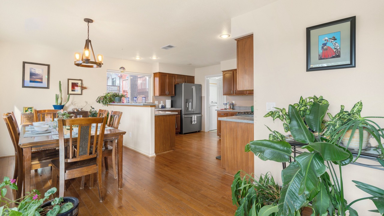 Photo of Livingroom in Switzer Mesa