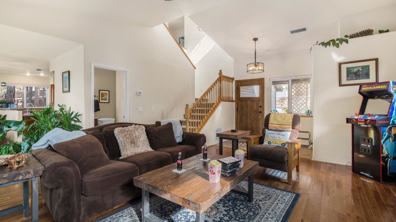 Photo of Livingroom in Switzer Mesa