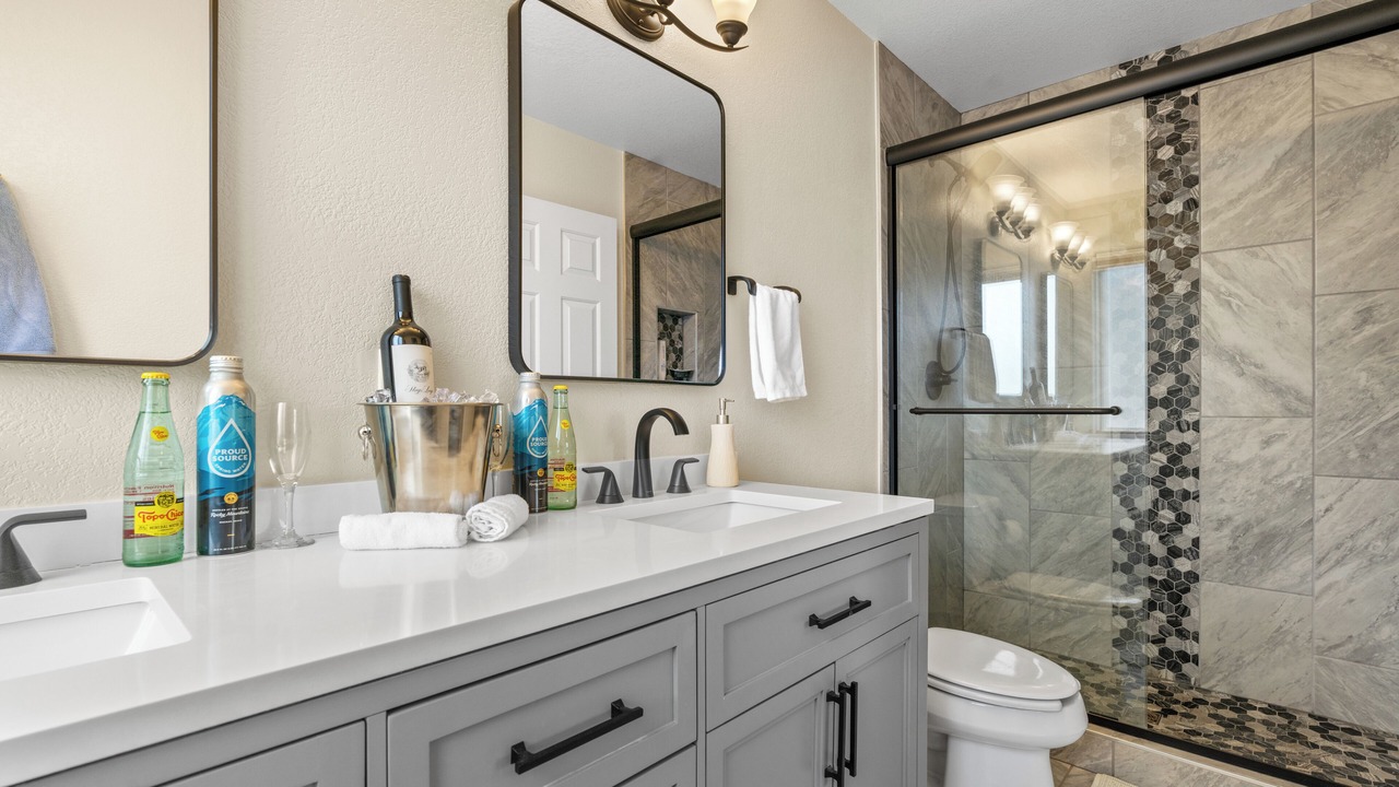 Photo of Bathroom in Switzer Mesa