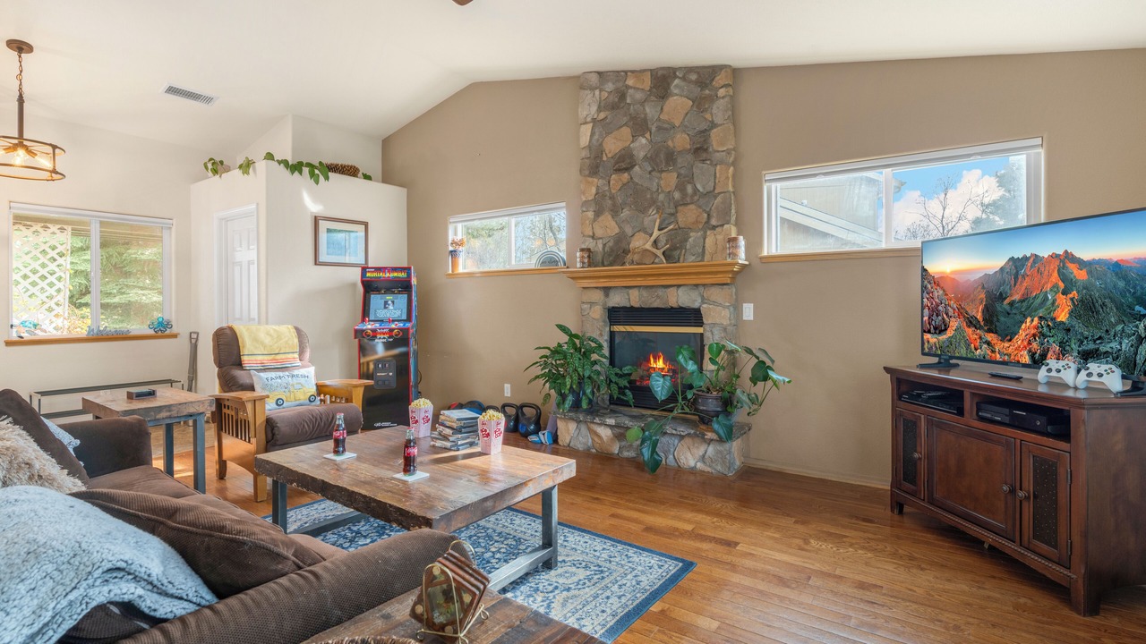 Photo of Livingroom in Switzer Mesa
