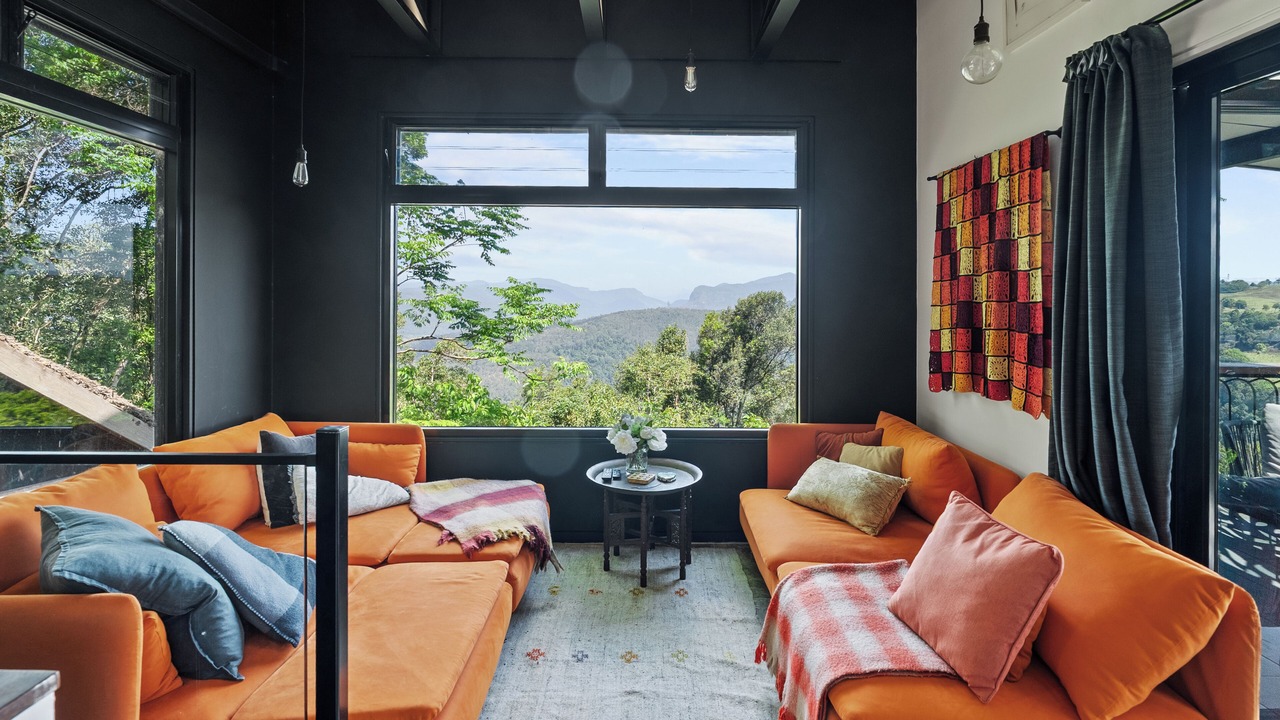 Photo of Livingroom in Beechmont