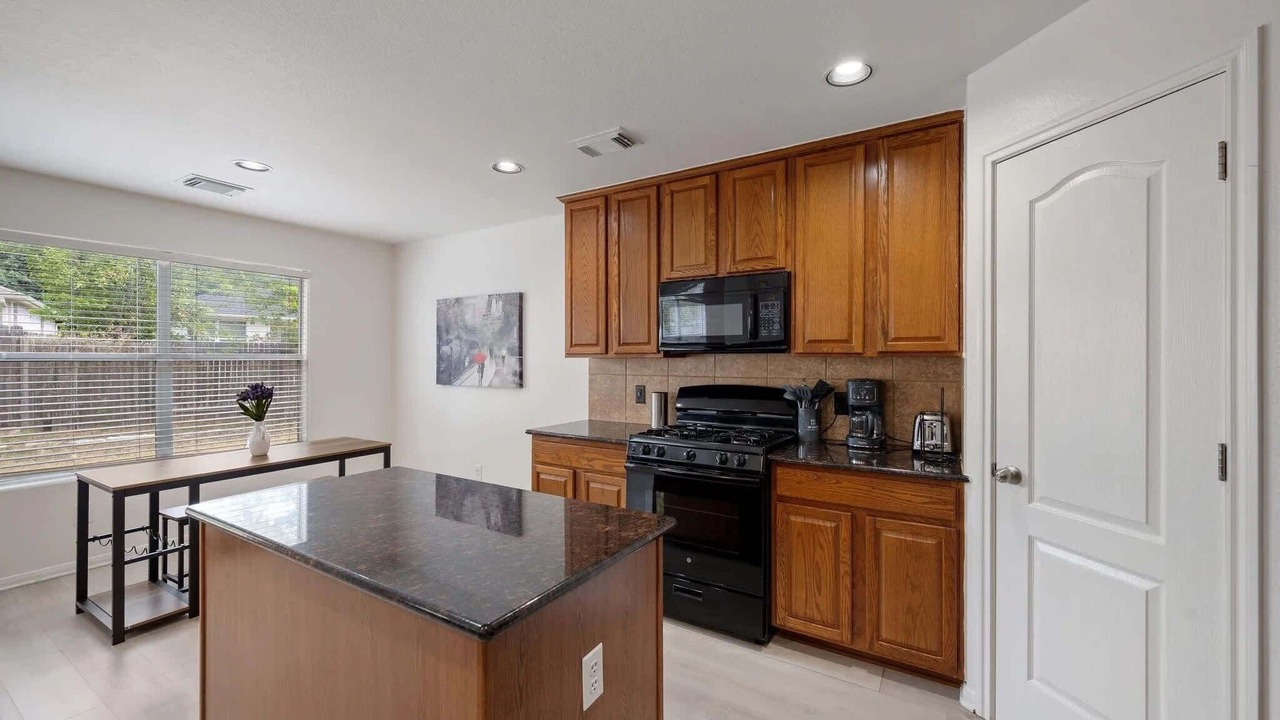Photo of Kitchen in McNeil