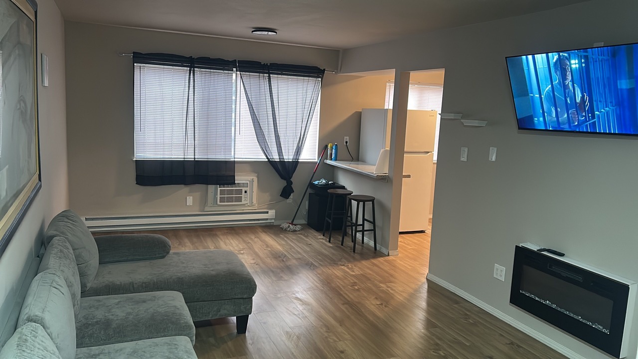 Photo of Livingroom in Airport Township