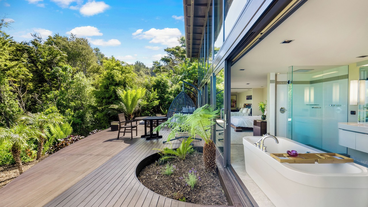 Photo of Others in Ngaio Bay