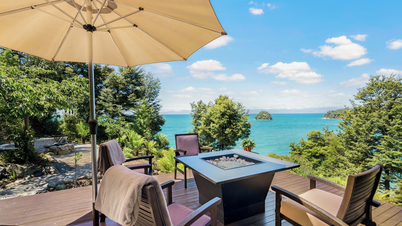 Photo of Patio Balcony in Ngaio Bay