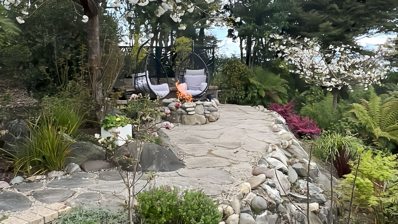 Photo of Others in Ngaio Bay