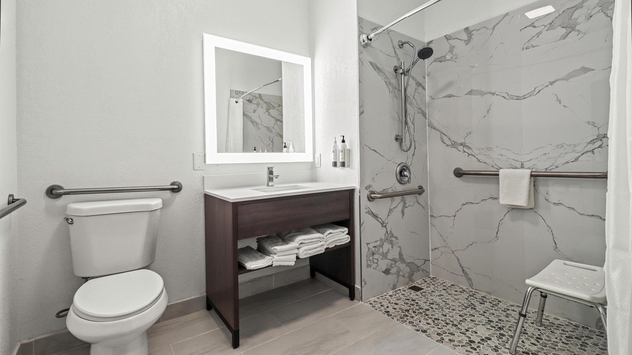 Photo of Bathroom in Minocqua