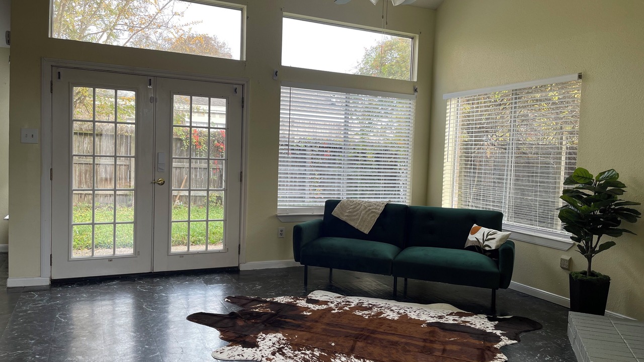 Photo of Livingroom in Barker