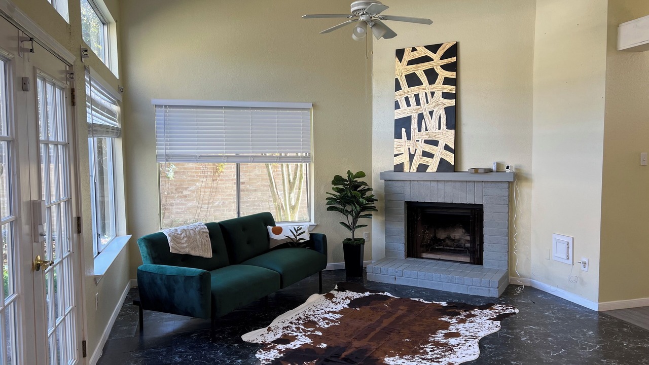 Photo of Livingroom in Barker