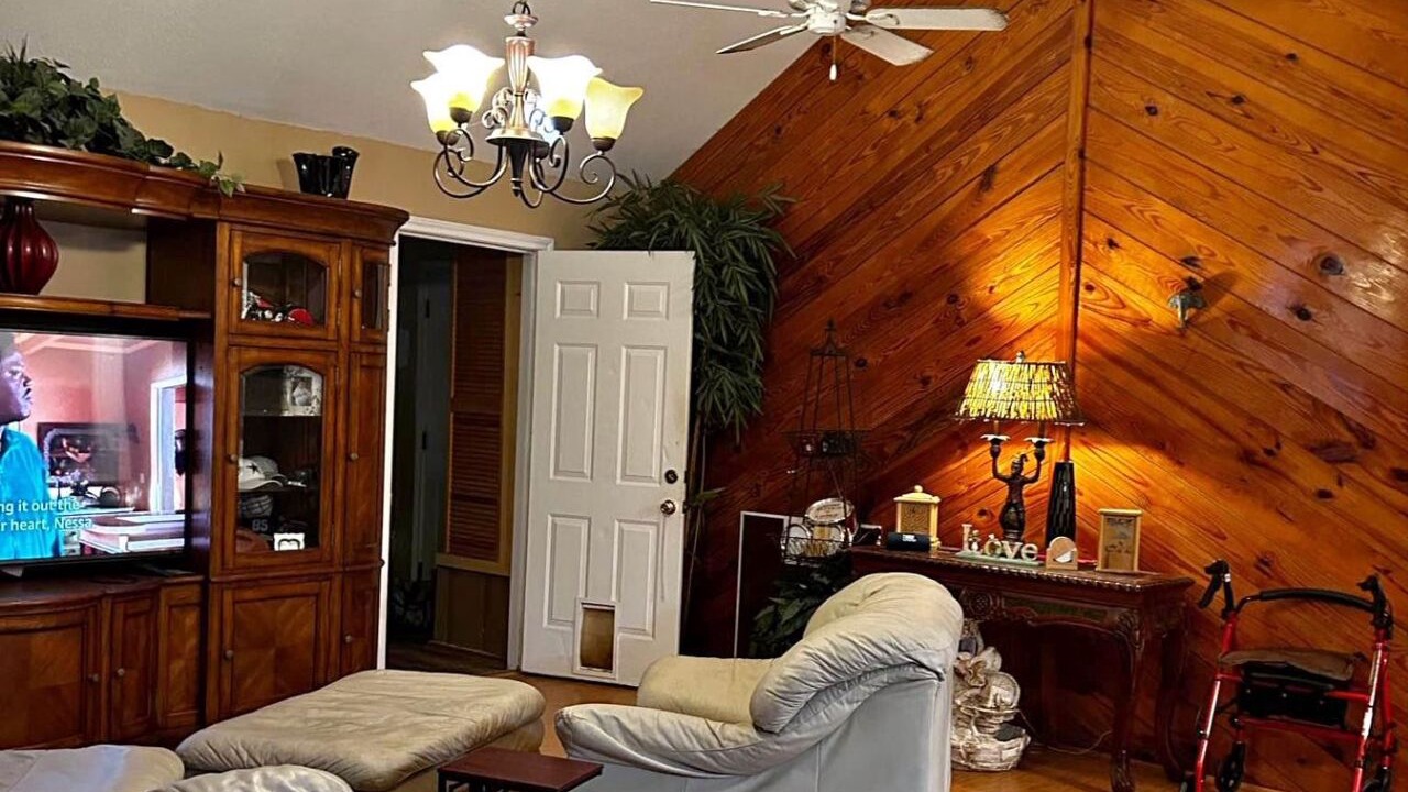 Photo of Livingroom in West Tawakoni