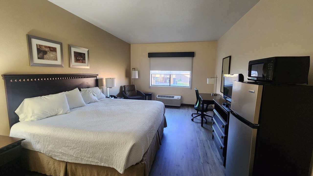 Photo of Bedroom in Roswell