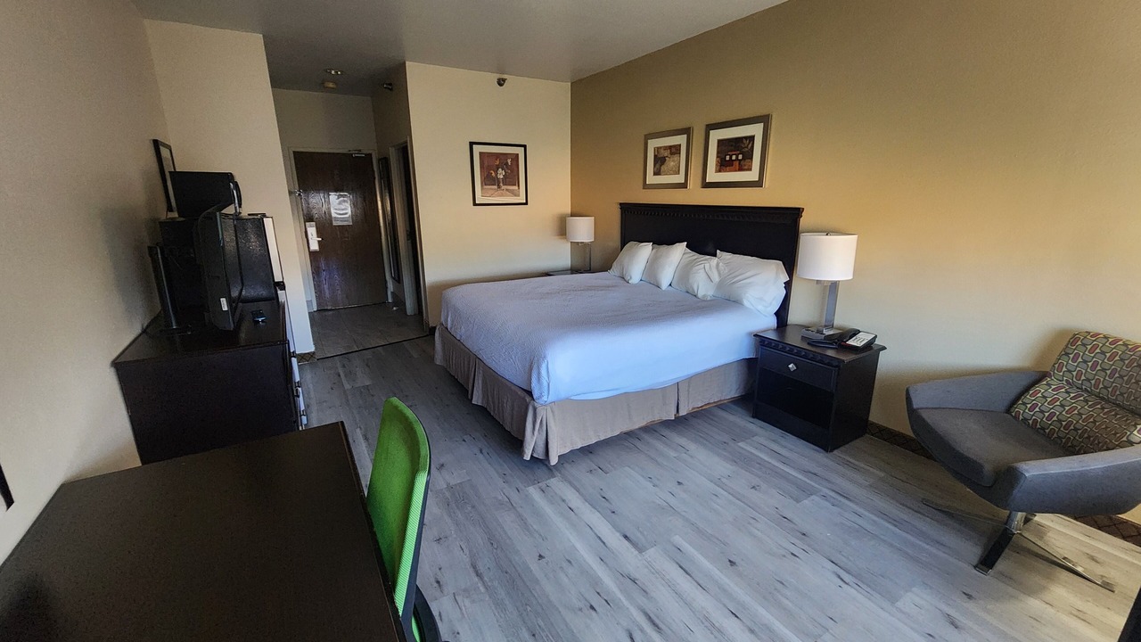 Photo of Bedroom in Roswell