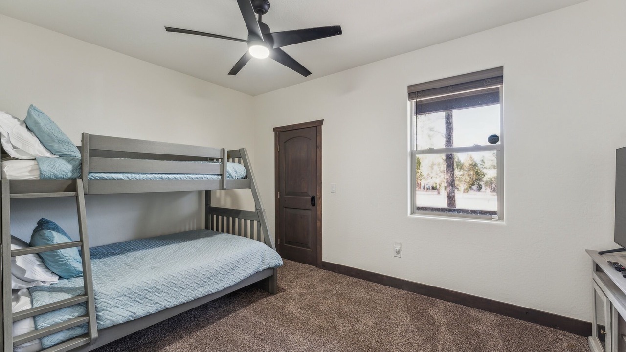 Photo of Others in Show Low