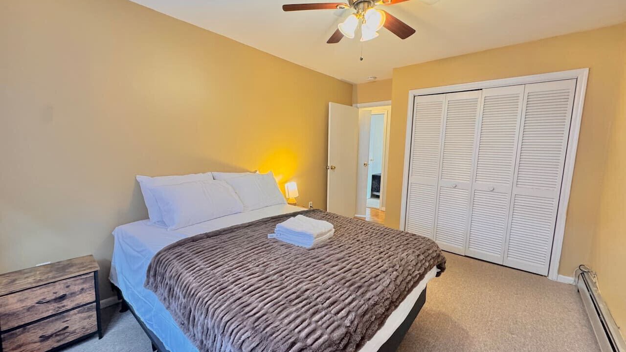 Photo of Others in Guttenberg