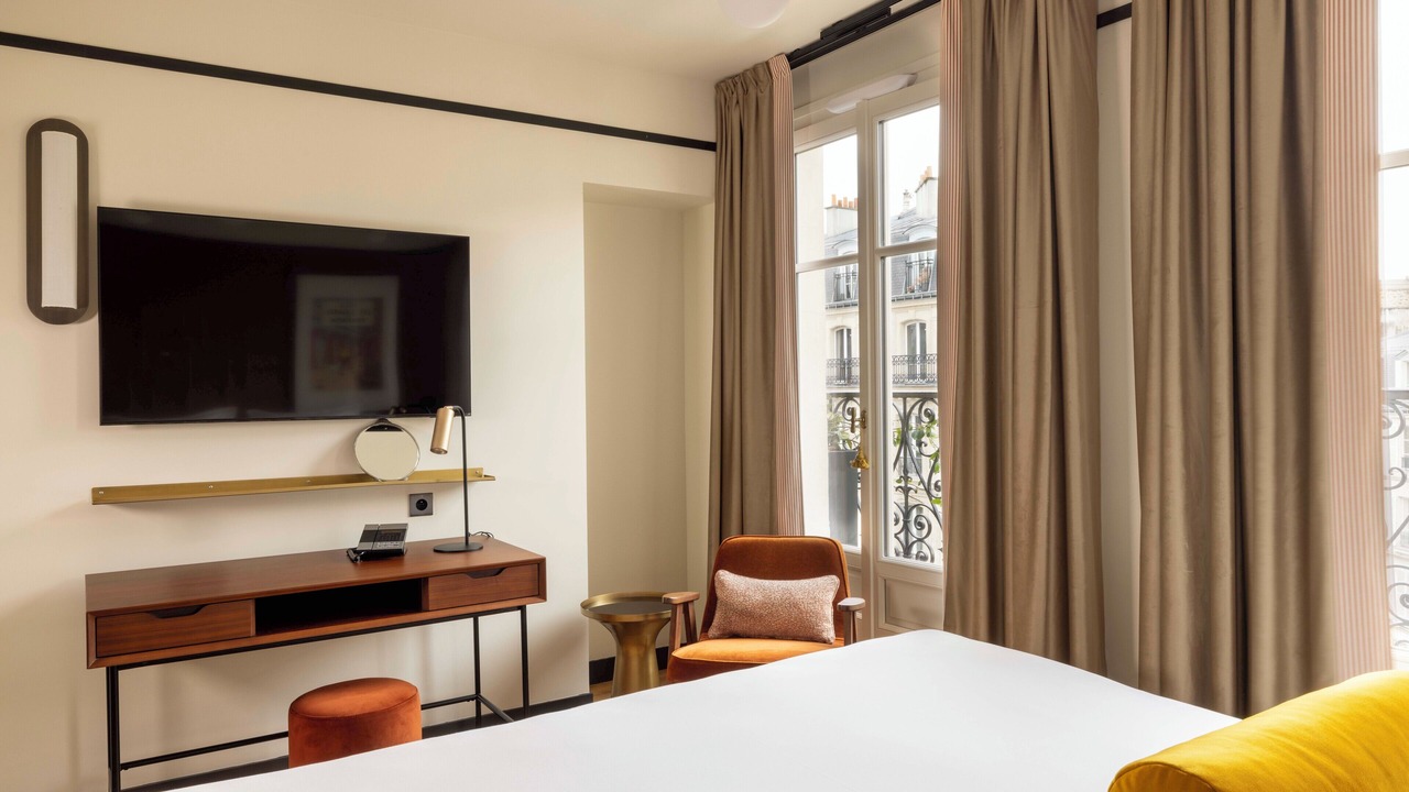 Photo of Bedroom in Val-de-Grace