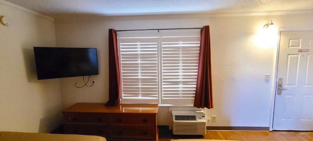 Photo of Bedroom in Westside Santa Cruz