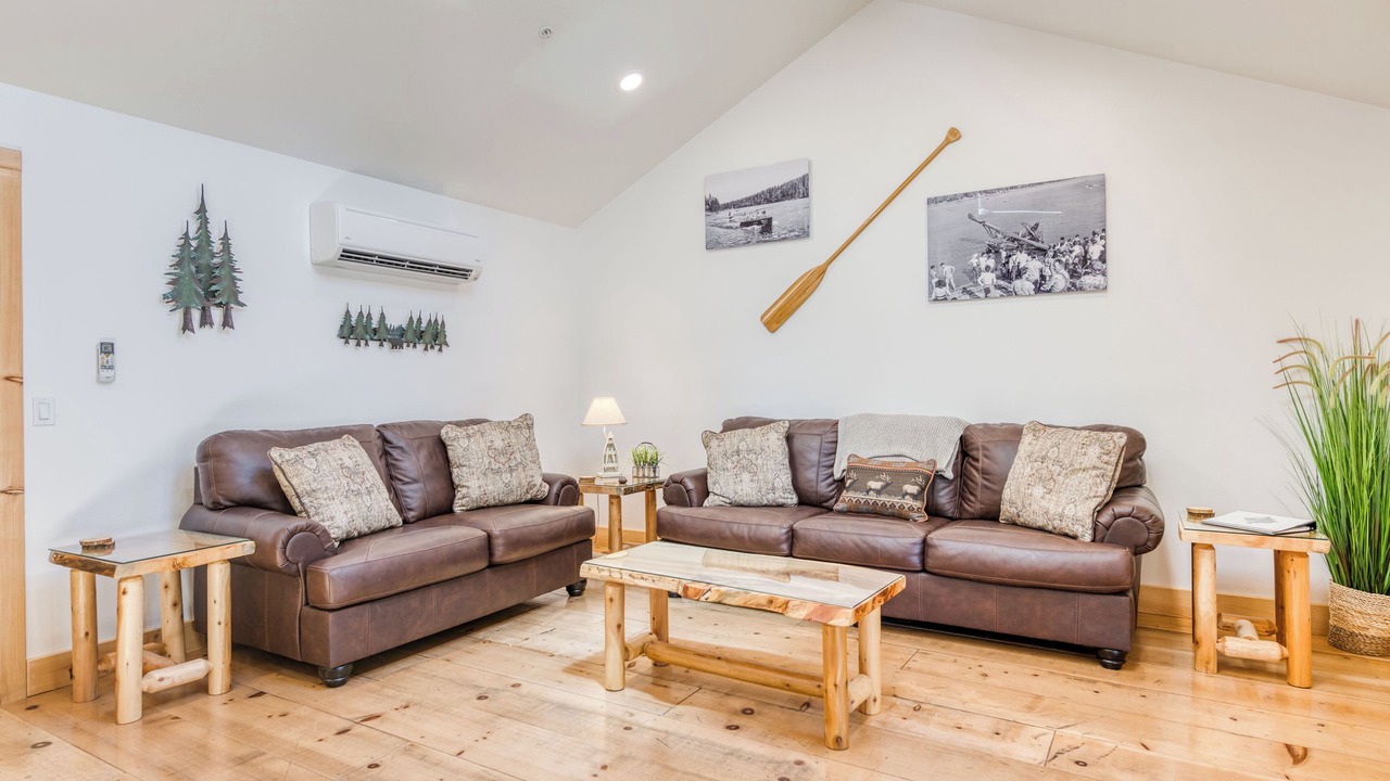 Photo of Livingroom in Bass Lake