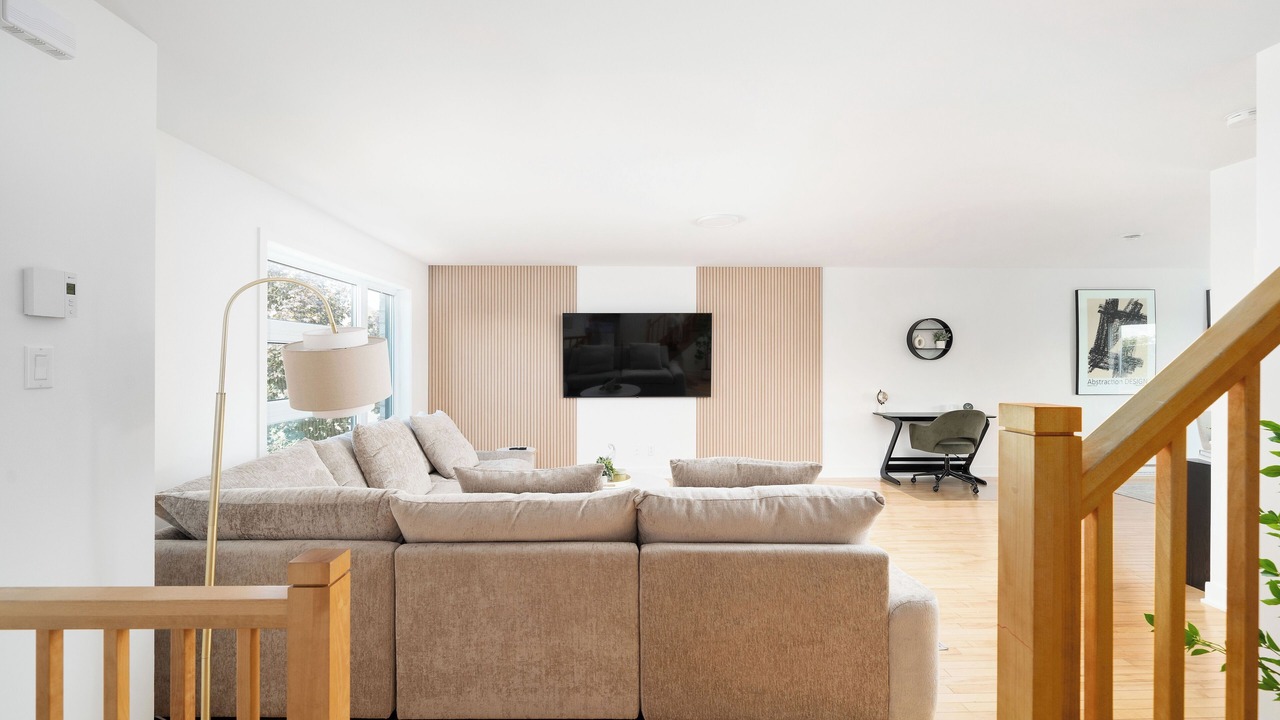Photo of Livingroom in Laval