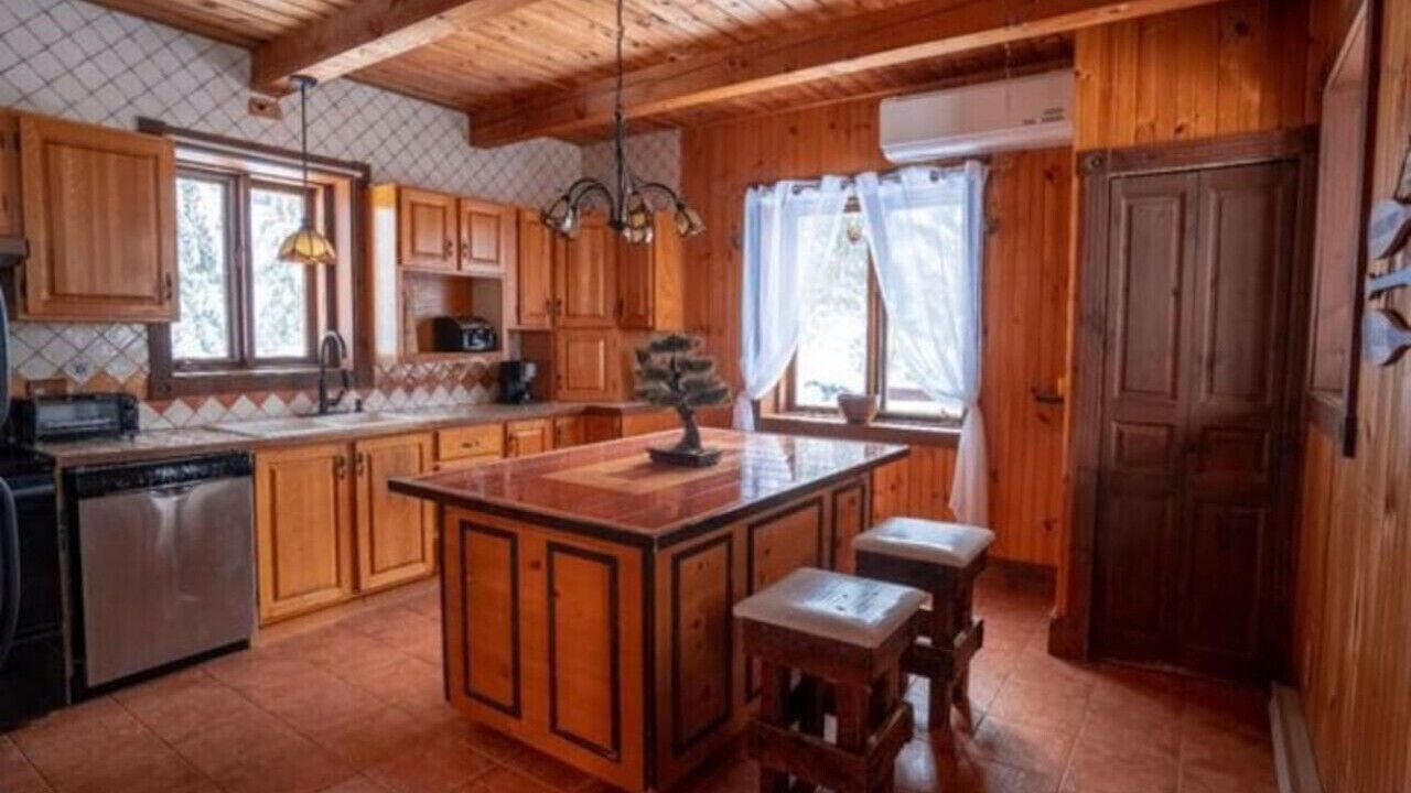 Photo of Kitchen in St-Adolphe-d'Howard