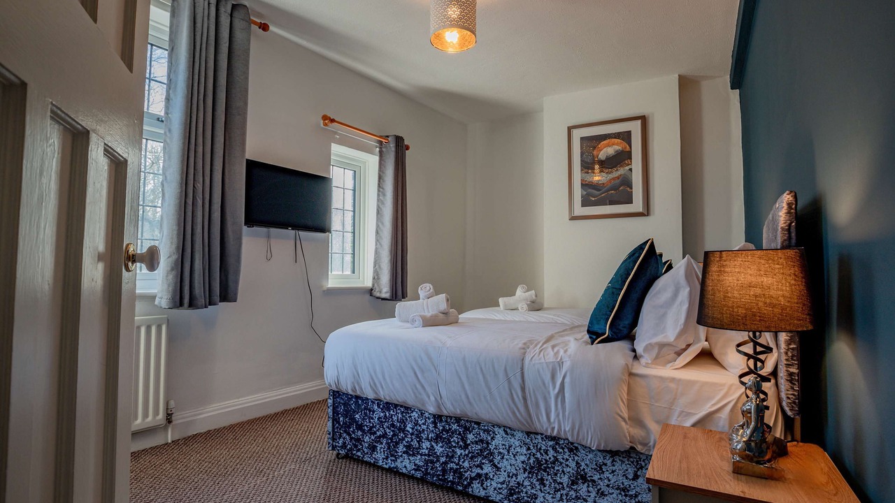 Photo of Others in Tadworth