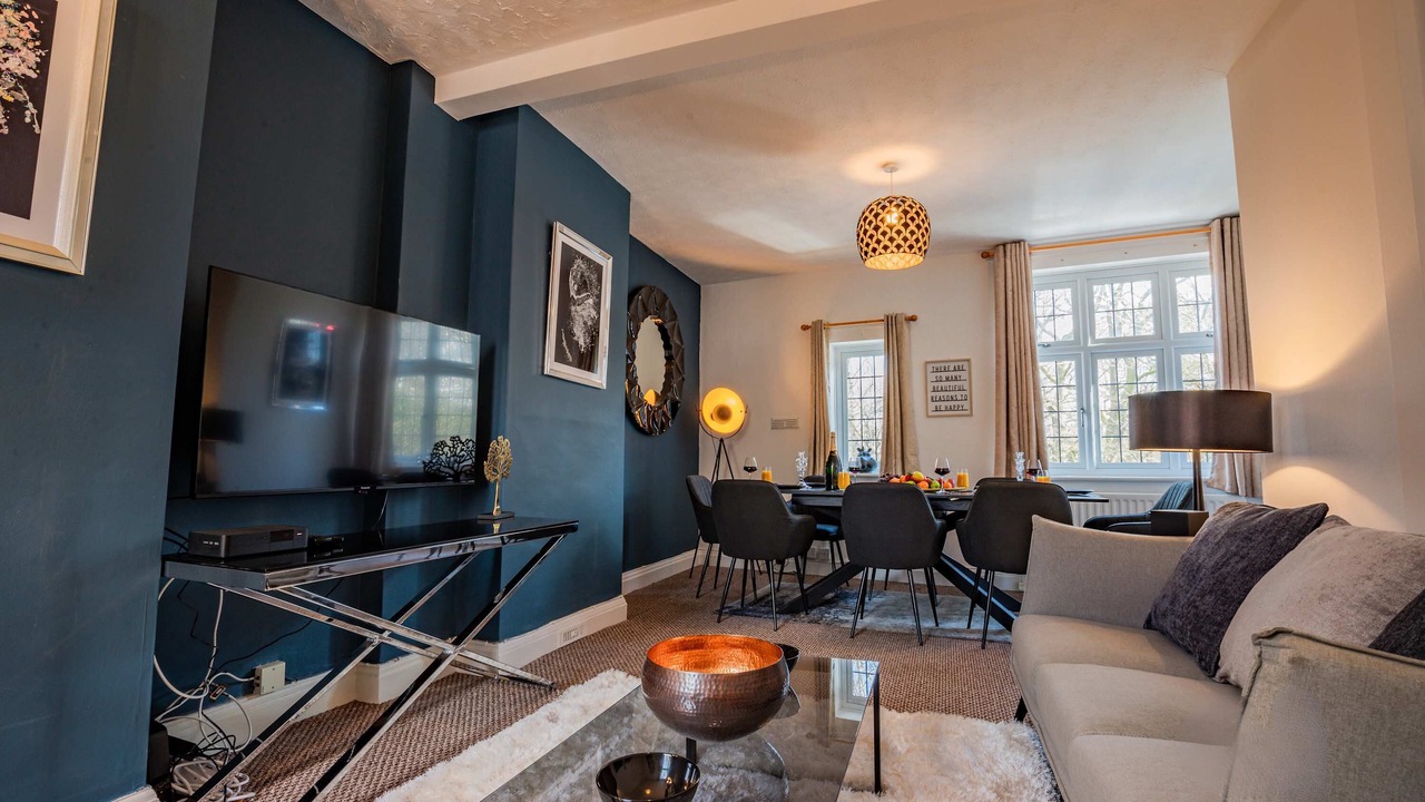 Photo of Others in Tadworth