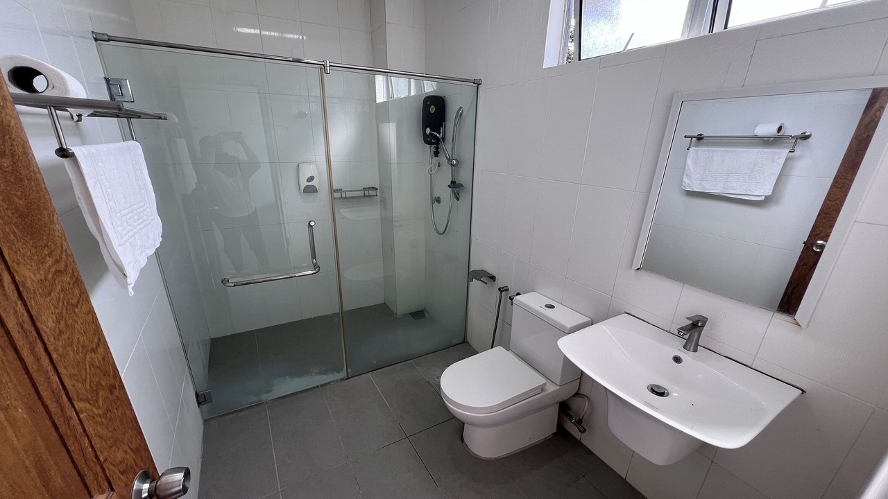 Photo of Bathroom in Jeram Takar