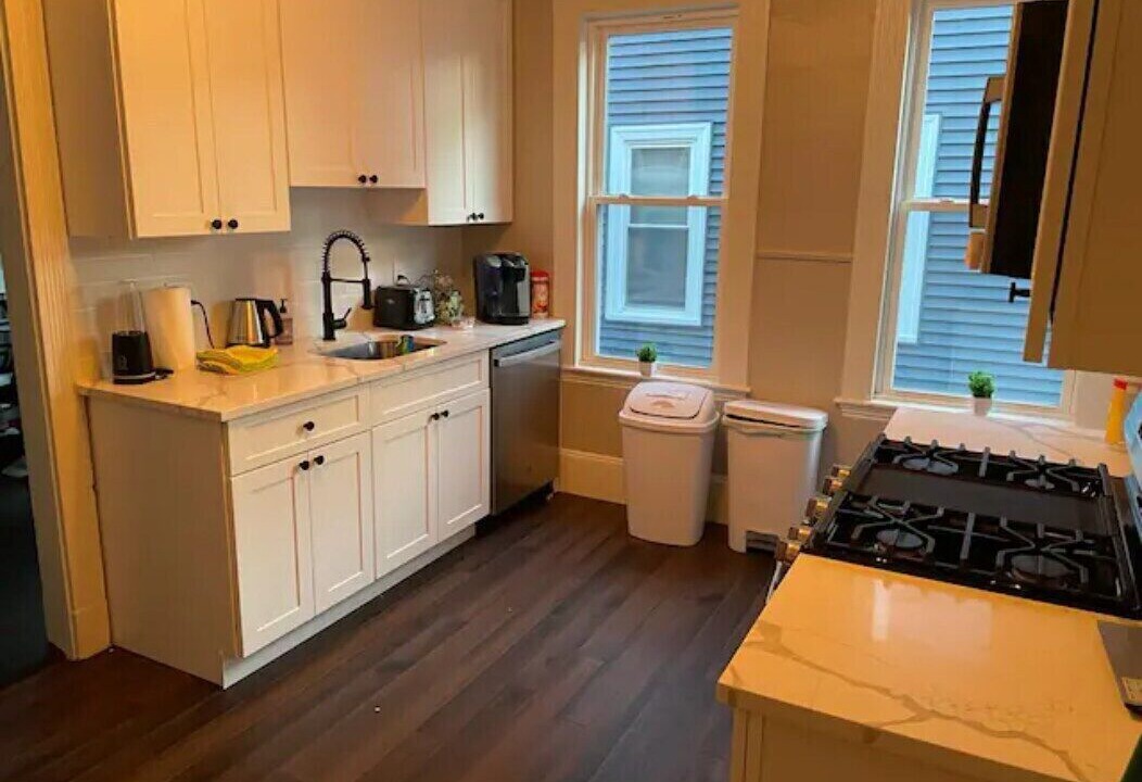 Photo of Kitchen in Meeting House Hill