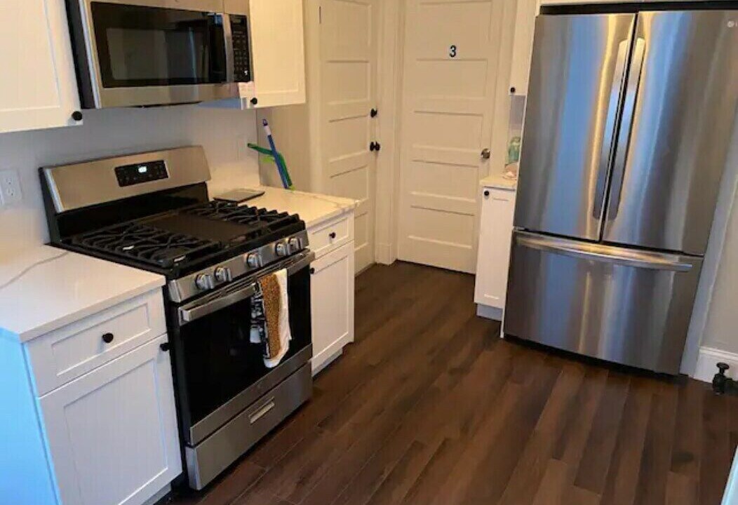 Photo of Kitchen in Meeting House Hill