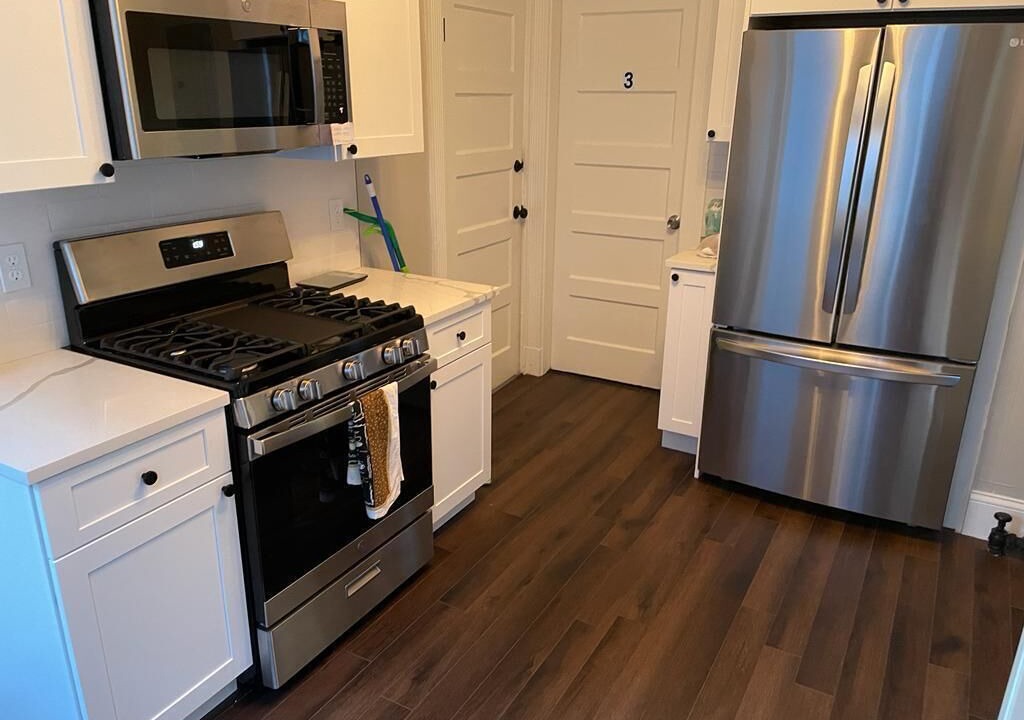 Photo of Kitchen in Meeting House Hill
