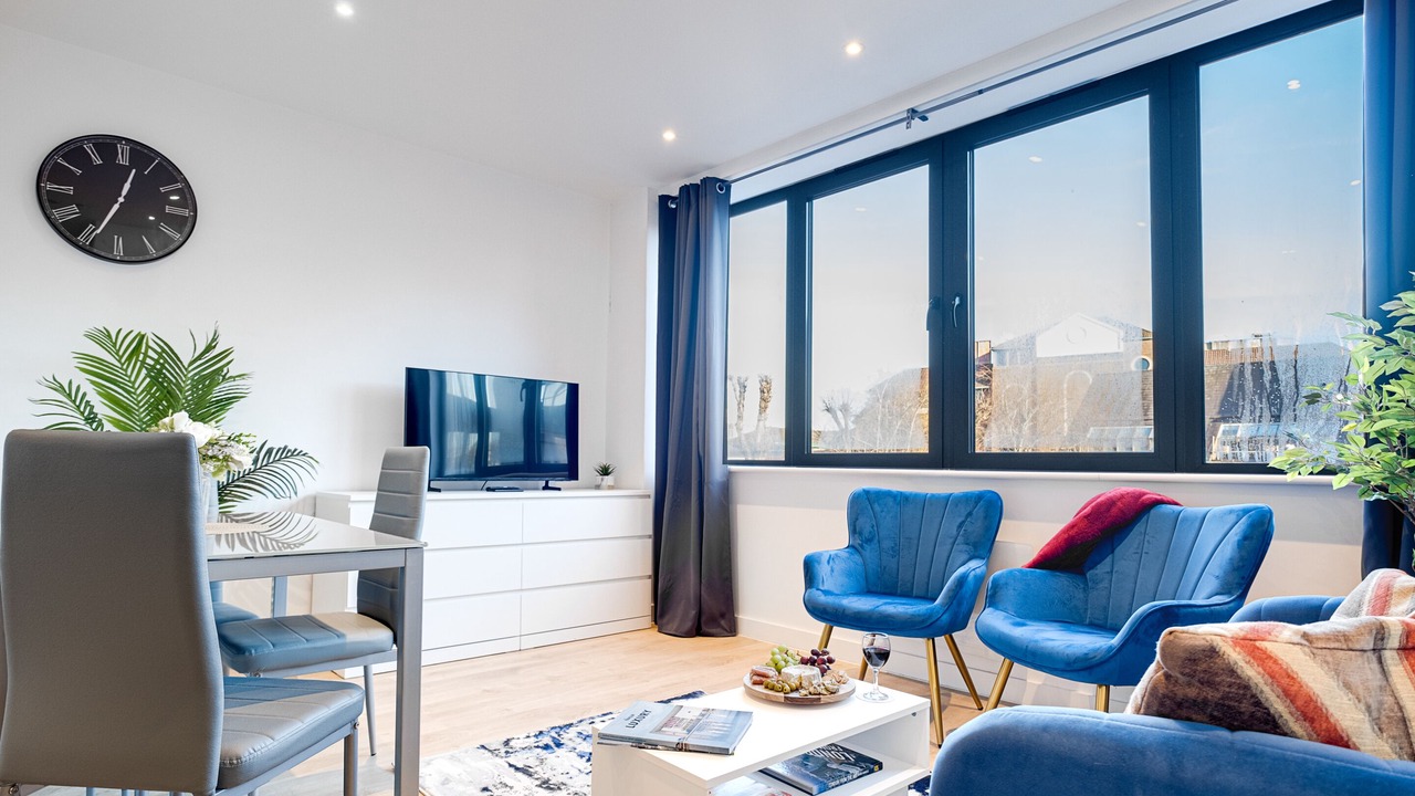 Photo of Livingroom in Redhill