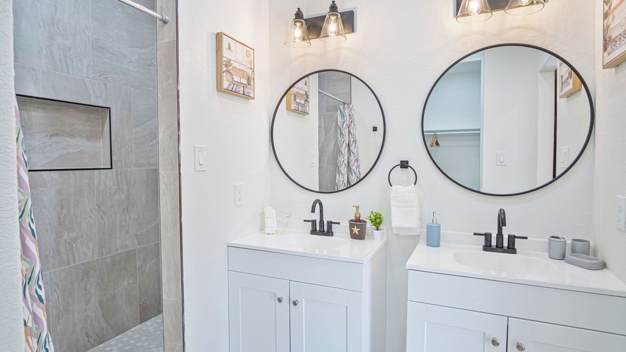 Photo of Bathroom in Denver Heights