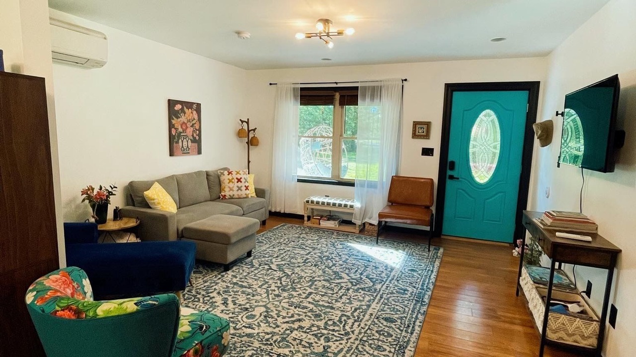 Photo of Livingroom in Highland Lake