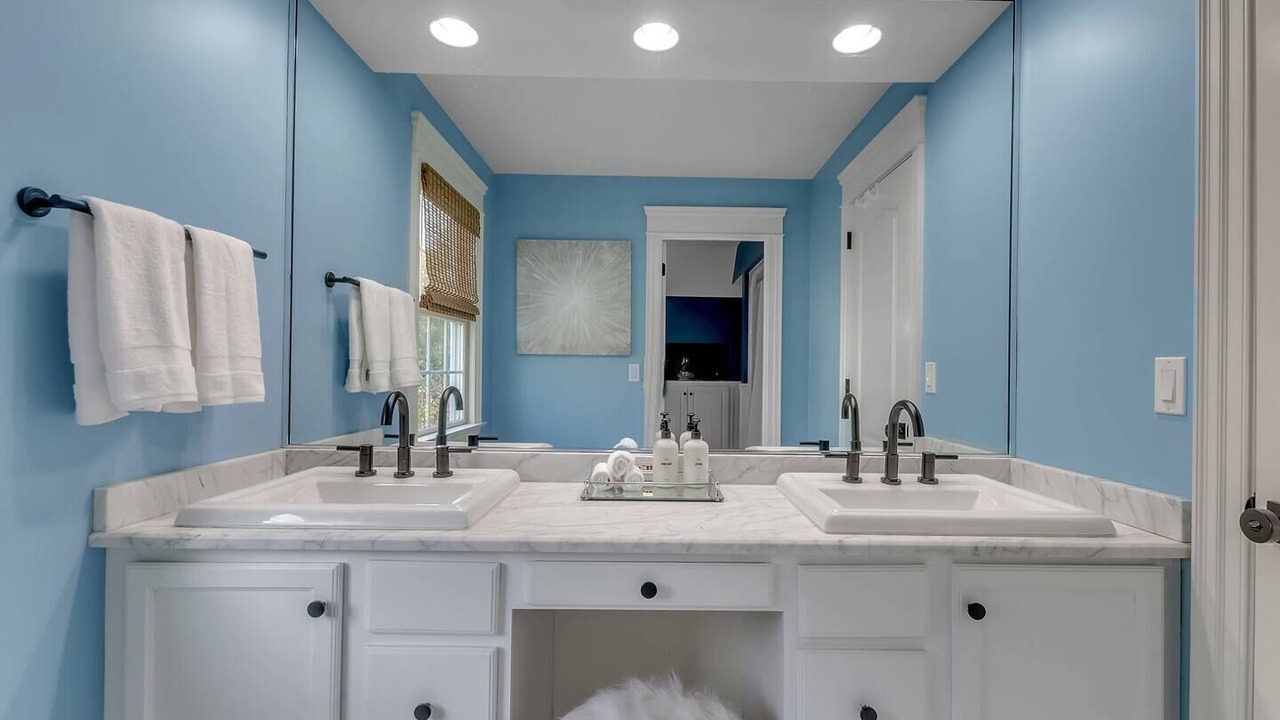 Photo of Bathroom in Orchard Park