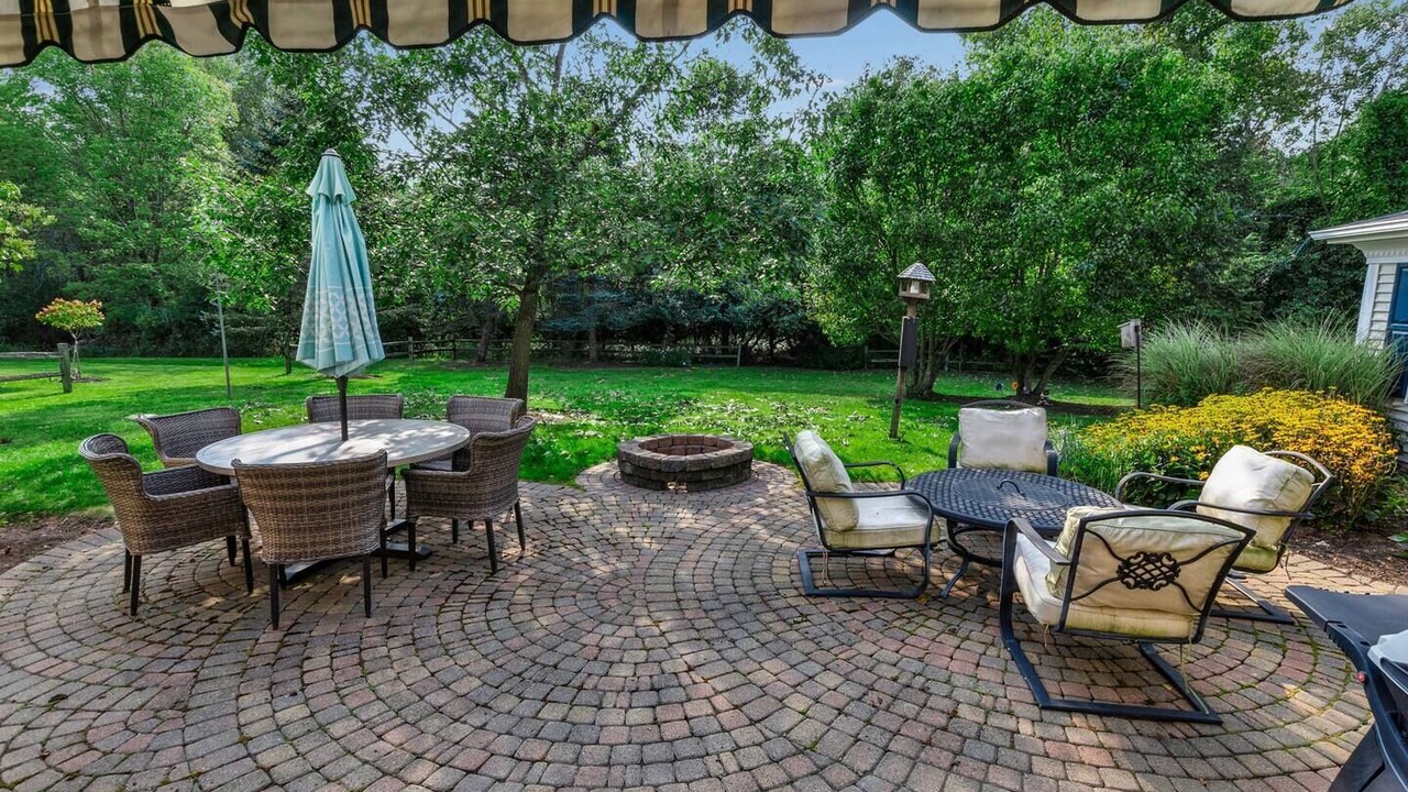 Photo of Outdoor in Orchard Park