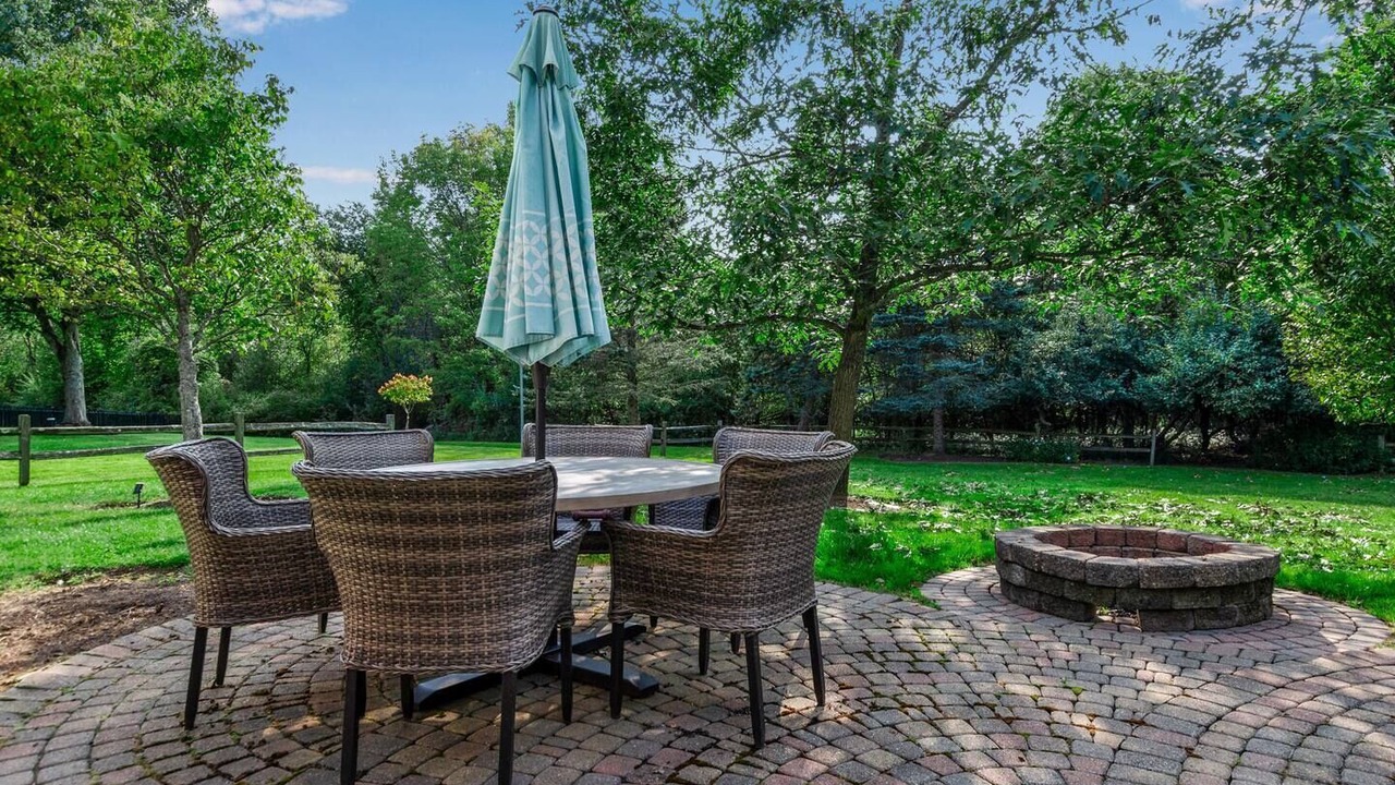 Photo of Outdoor in Orchard Park