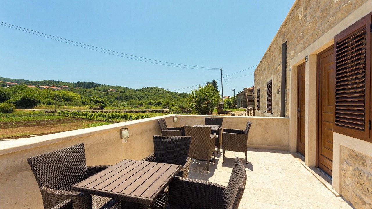 Photo of Patio Balcony in Popovici