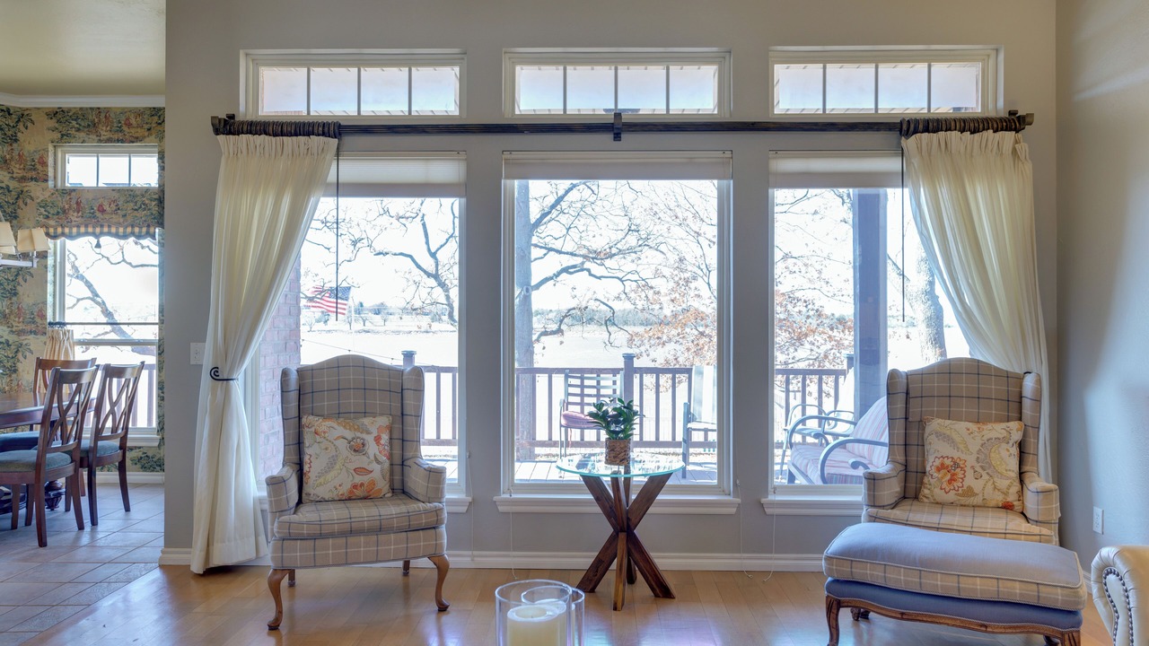 Photo of Livingroom in Guthrie