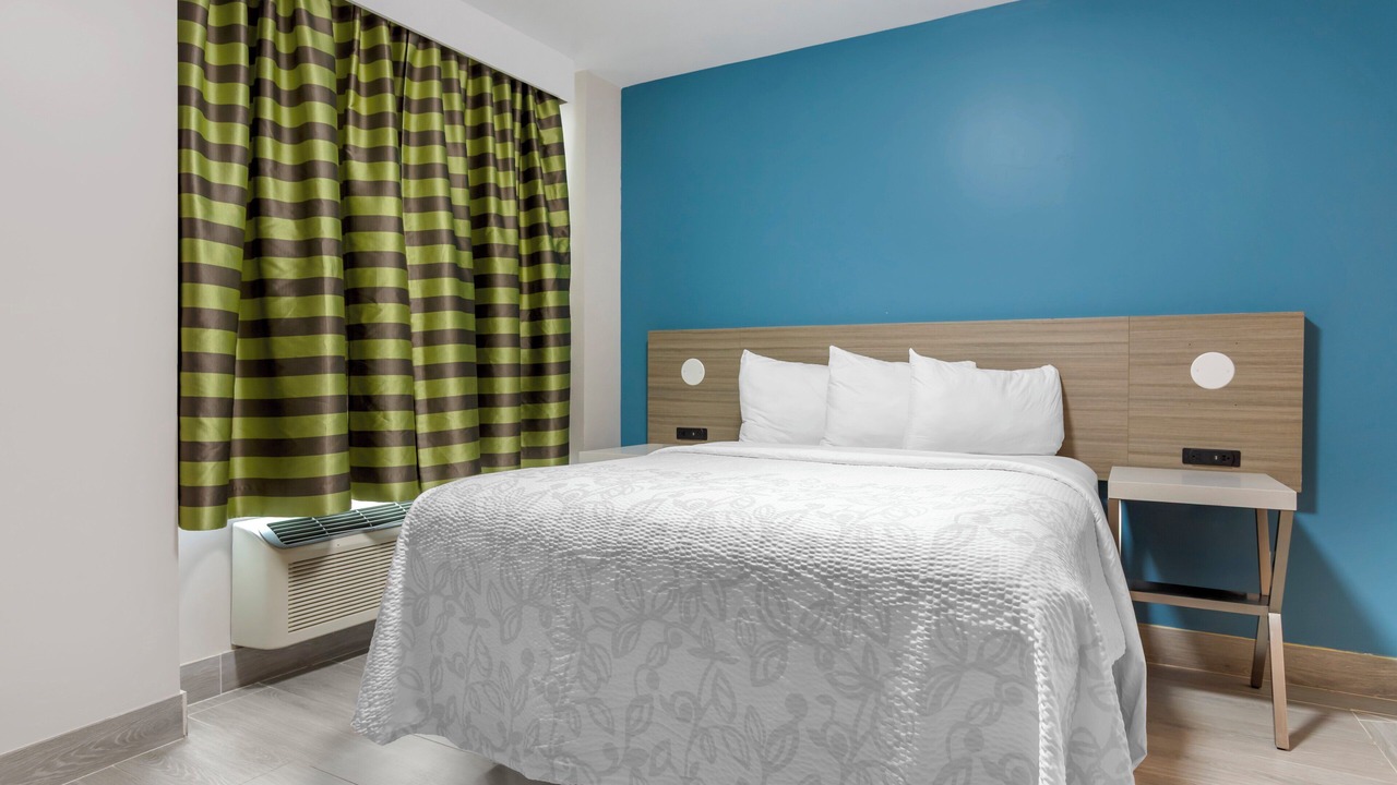 Photo of Bedroom in Ditmas Park