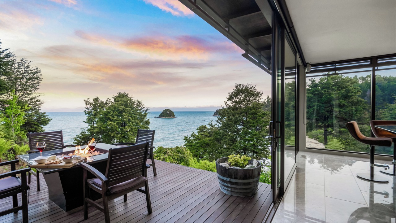 Photo of Others in Ngaio Bay