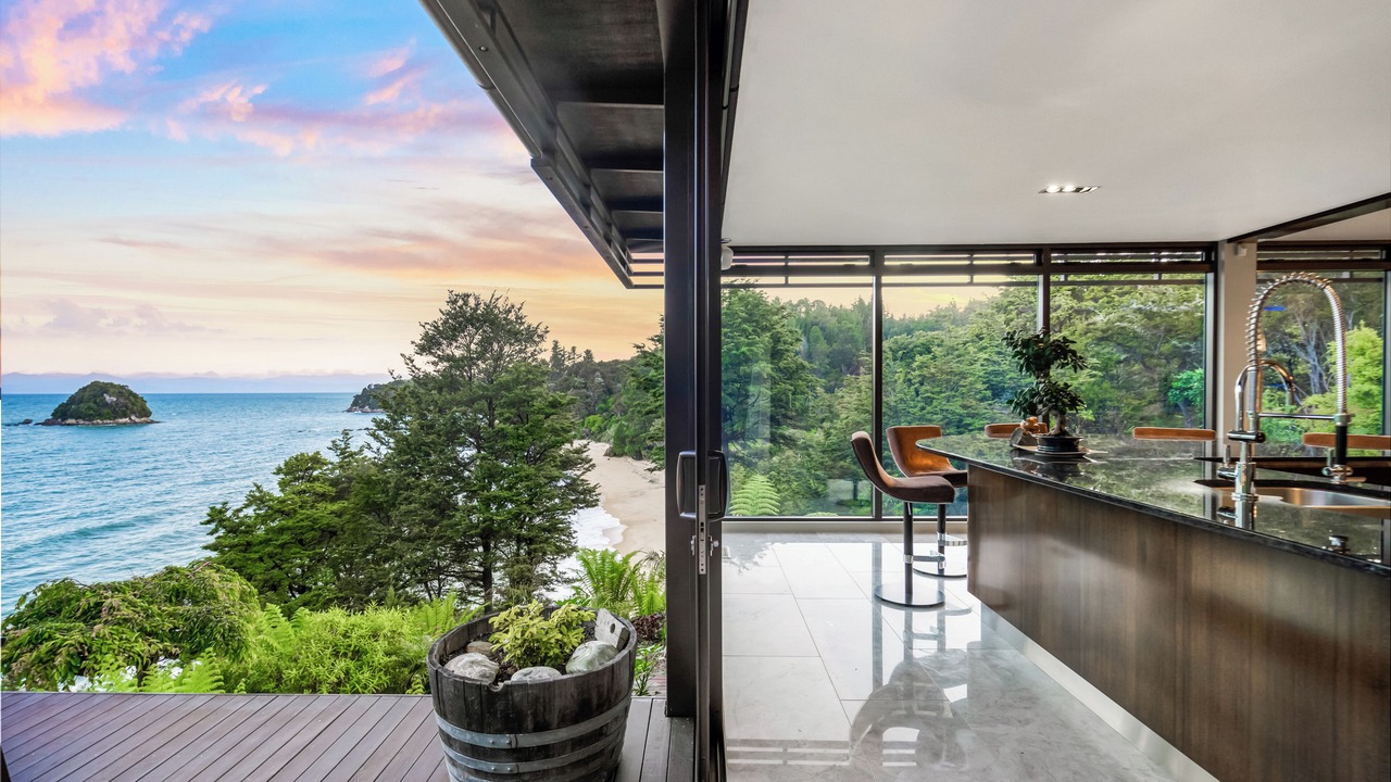 Photo of Outdoor in Ngaio Bay