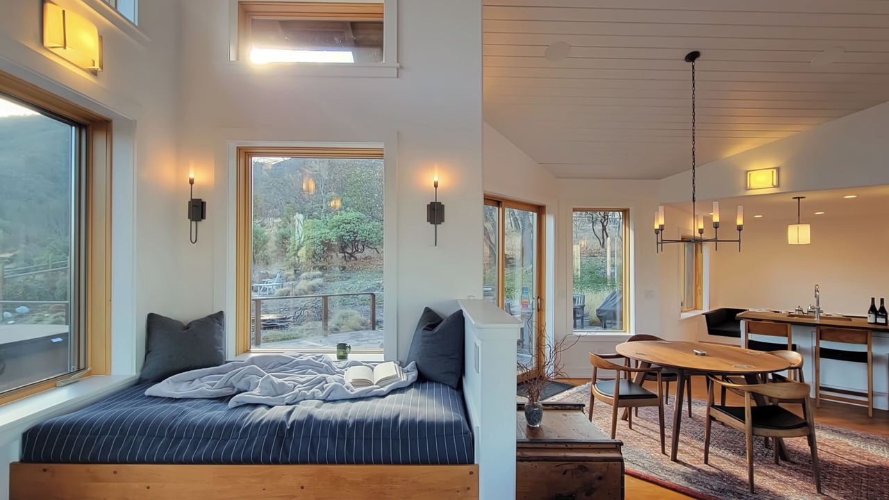 Photo of Livingroom in Ashland