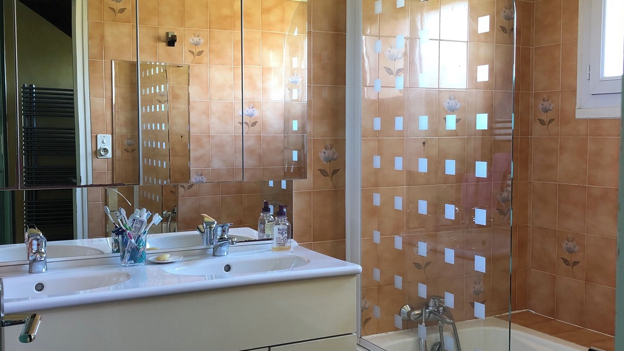 Photo of Others in Meneac