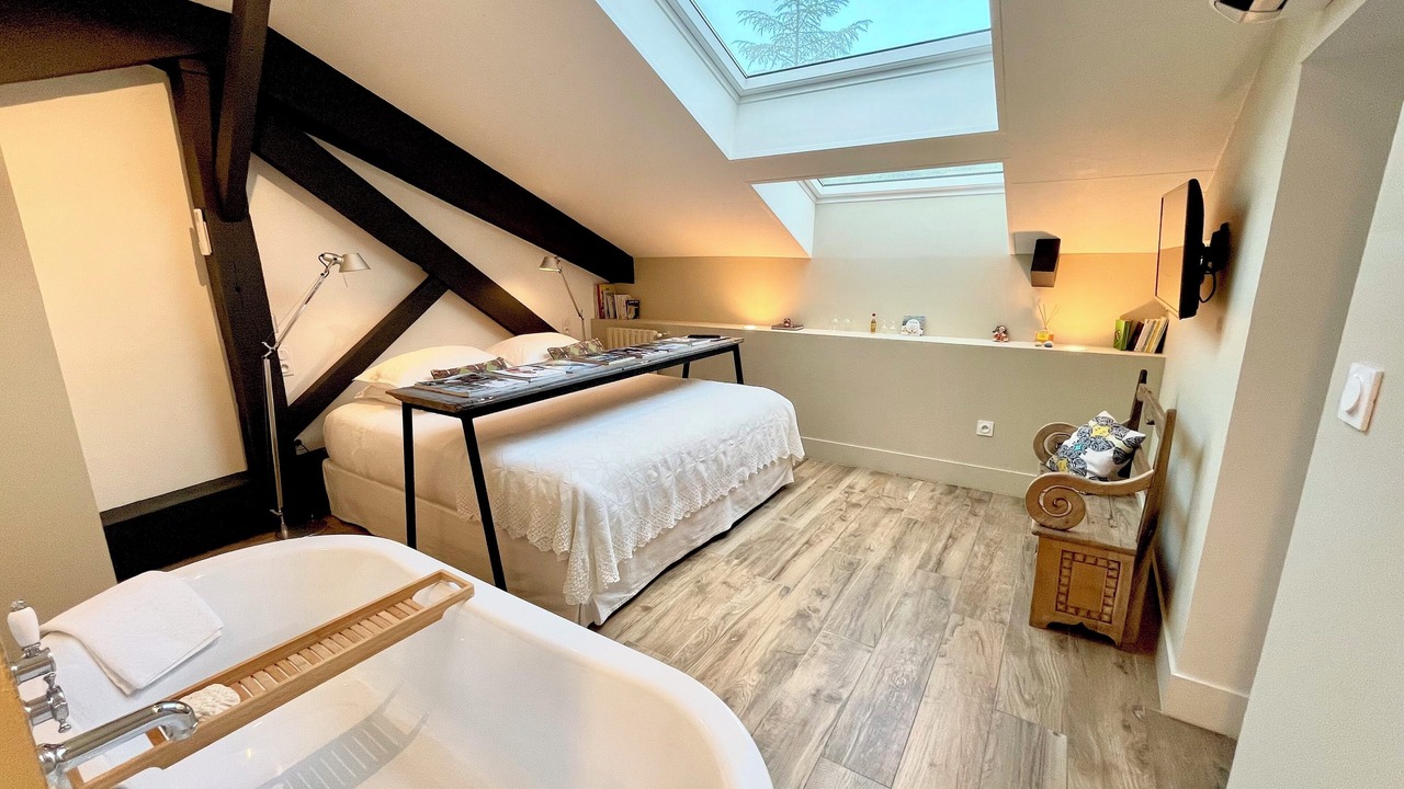 Photo of Bedroom in Castera-Verduzan