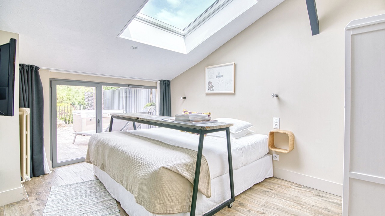 Photo of Bedroom in Castera-Verduzan
