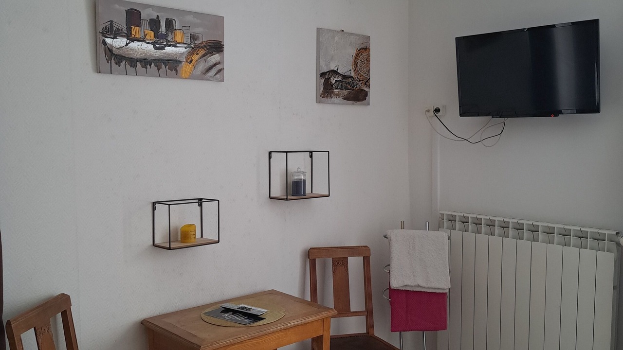 Photo of Bedroom in Bagneres-de-Bigorre