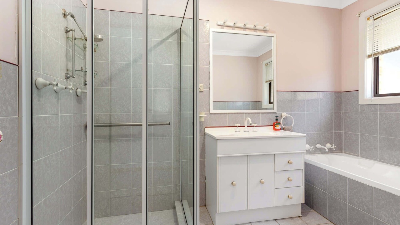 Photo of Others in Batehaven