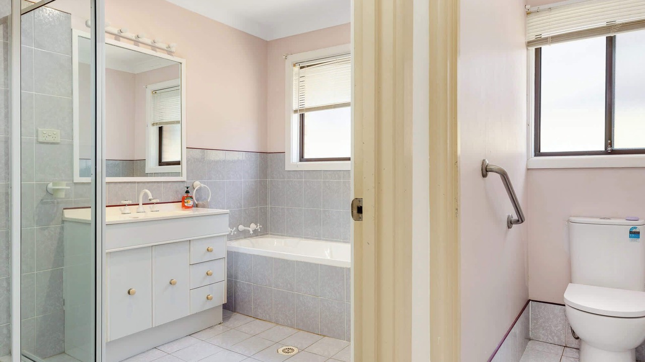 Photo of Others in Batehaven