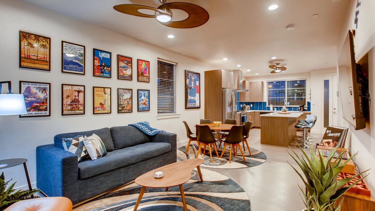 Photo of Livingroom in Old Town North