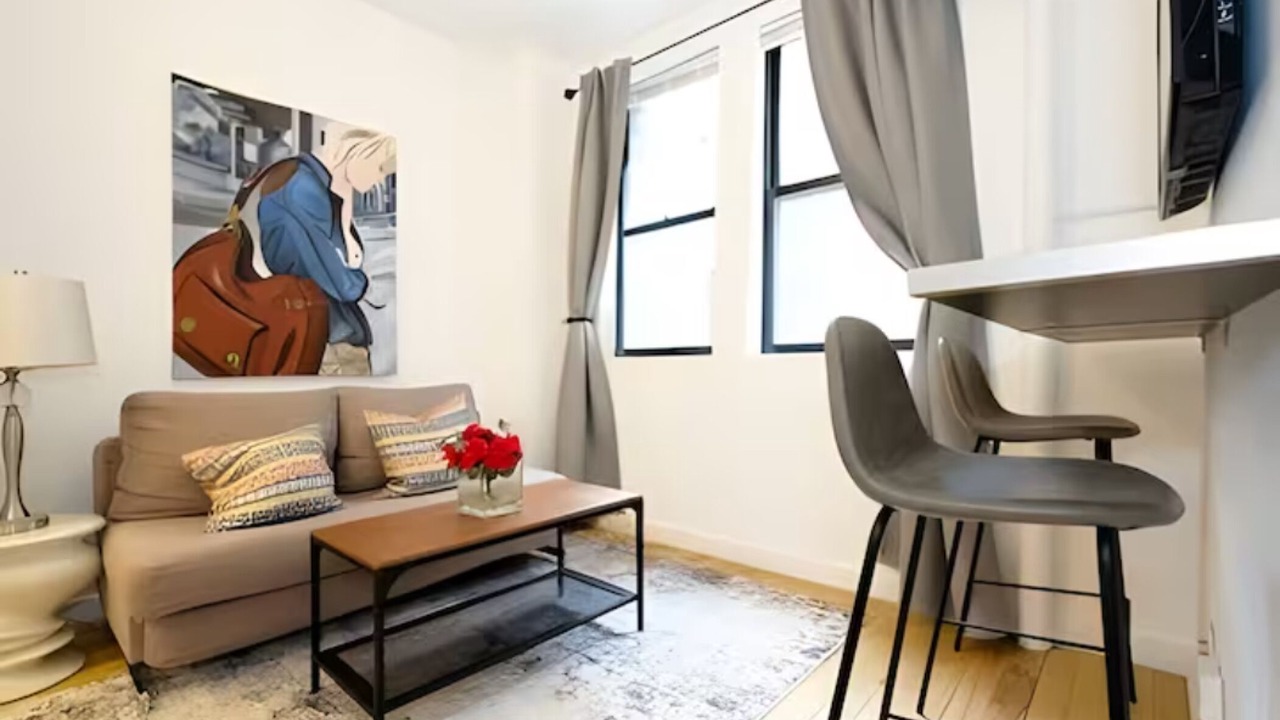 Photo of Livingroom in Hamilton Heights