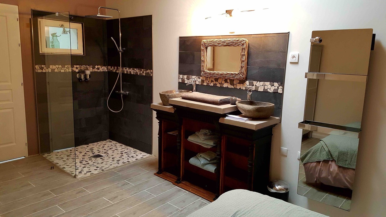 Photo of Bathroom in Chardonnay